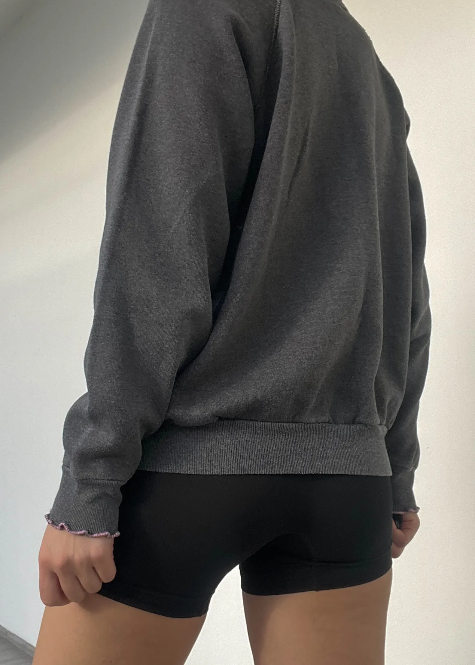 80's Layered Tulip Sweatshirt (S-M)