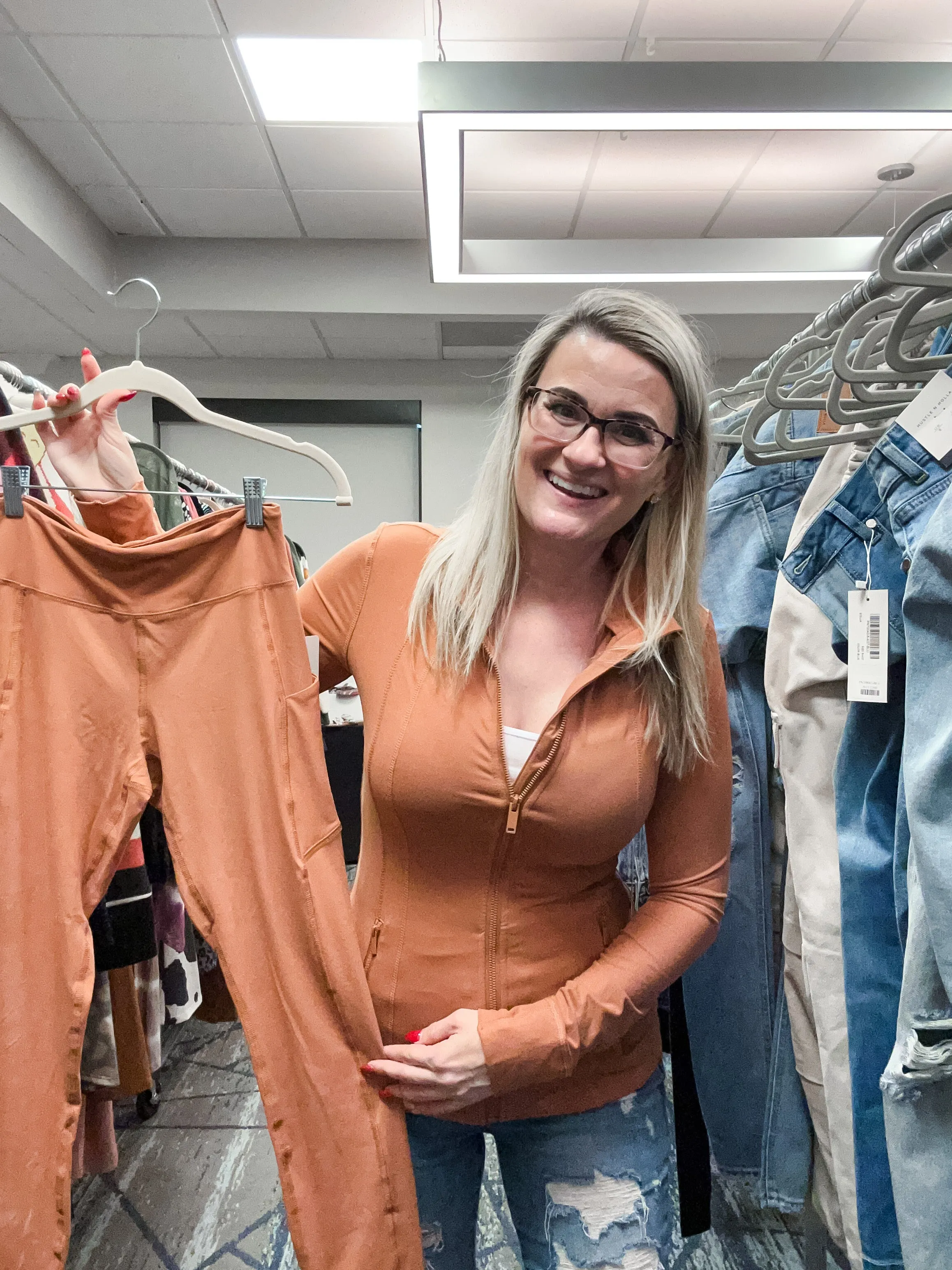 Athleisure Leggings with Pockets