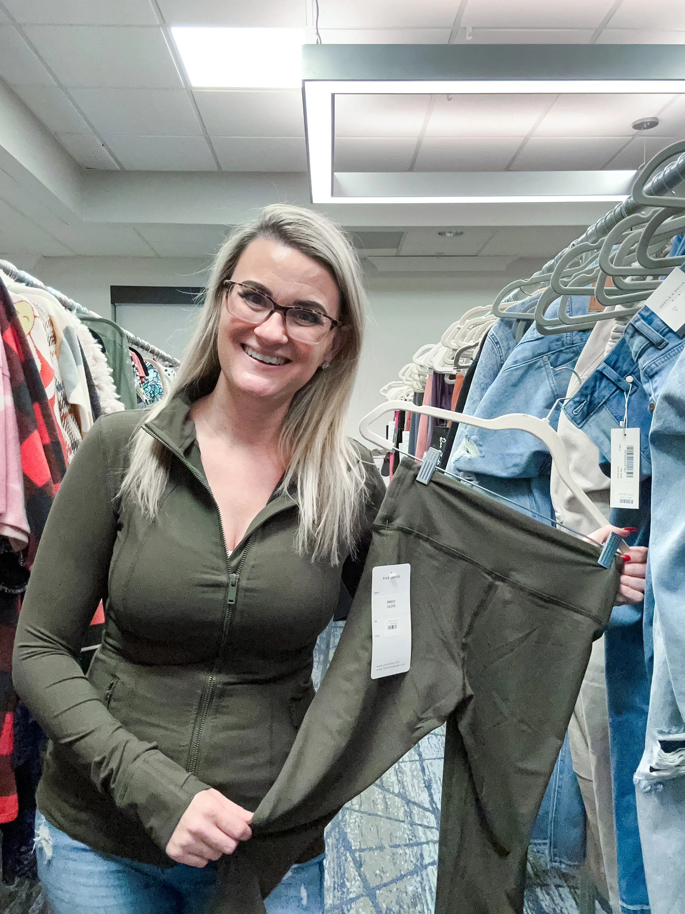 Athleisure Leggings with Pockets