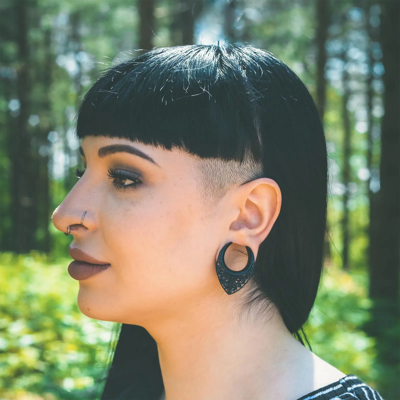 Black PVD Regal Shield Saddle Ear Weight