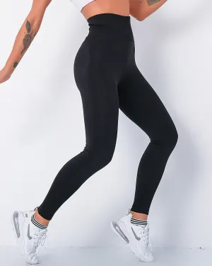 Jiulia Blanc Seamless Scrunch Leggings - Black