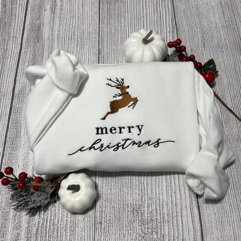 Merry Christmas Embroidered Sweatshirt Christmas Deer Sweatshirt Crewneck, Women's Embroidered Sweatshirts