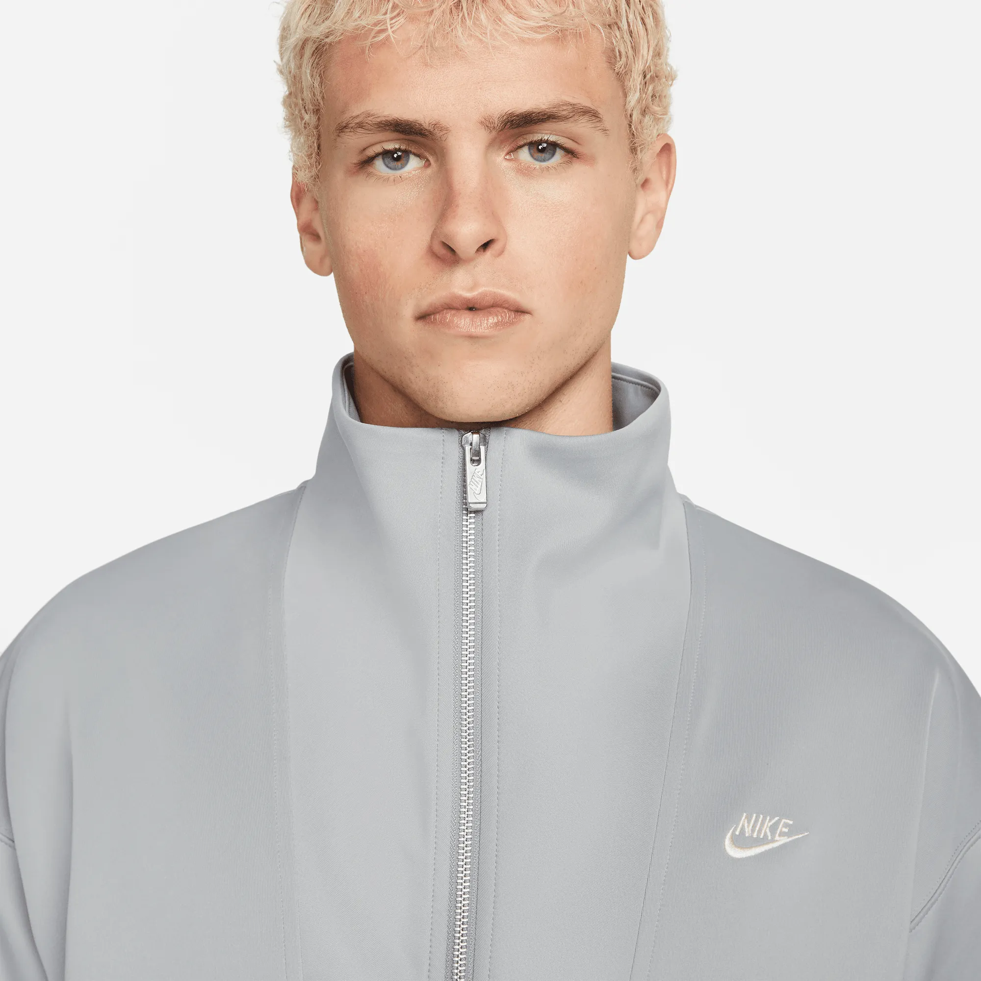 NIKE SW CIRCA (GREY)