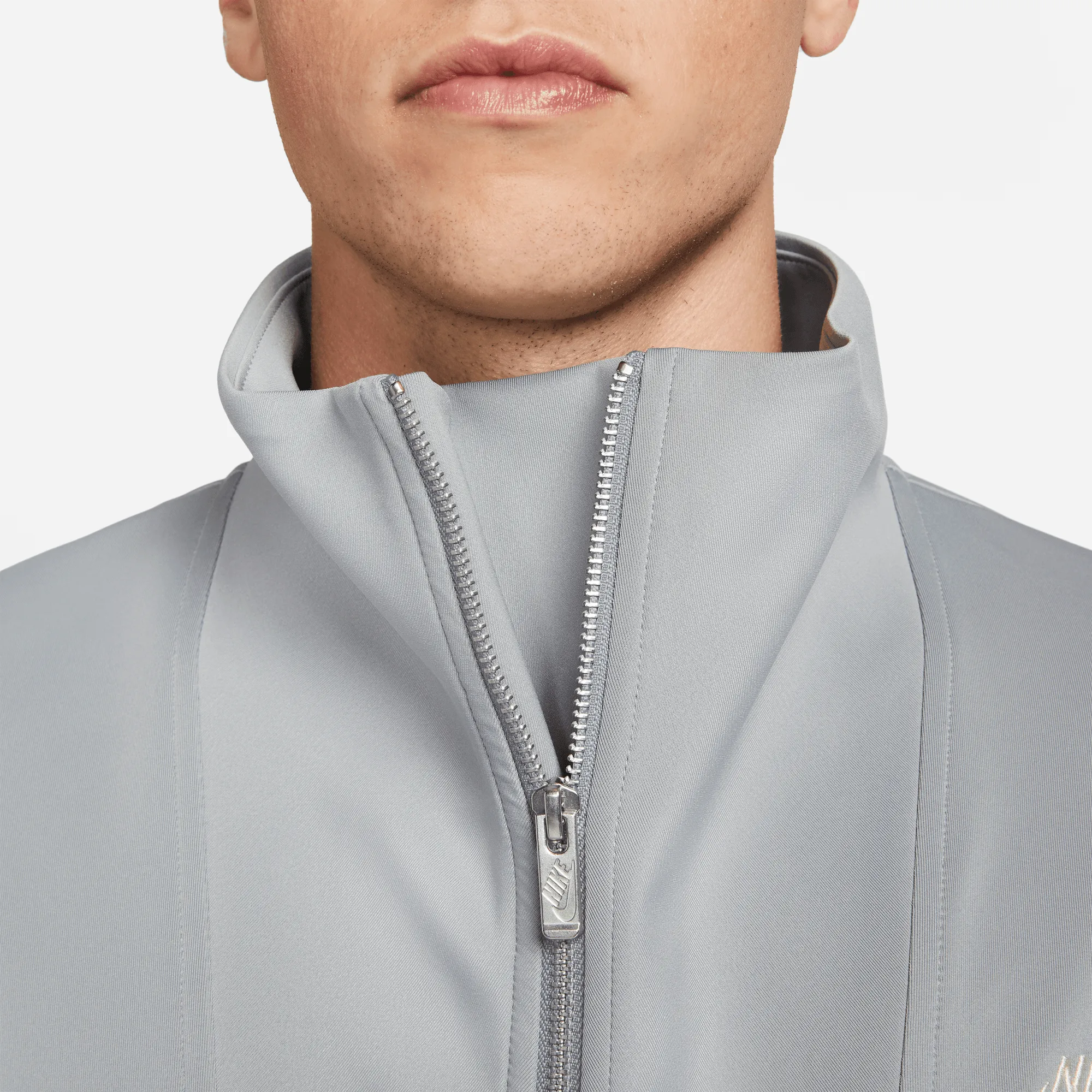 NIKE SW CIRCA (GREY)